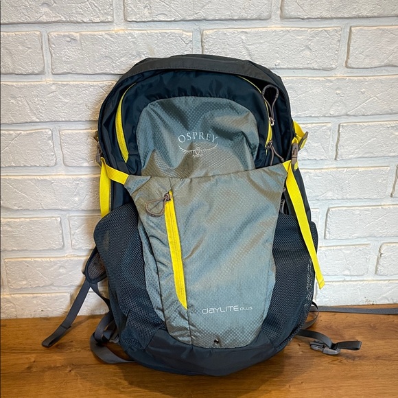 Osprey Daylite Plus Backpack - Picture 1 of 8